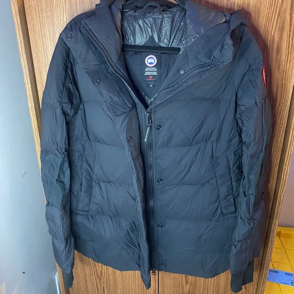 Canada Goose Jackets & Blazers - Canada Goose Puffer Jacket Women Large Black Hooded Down Quilted Parka Coat